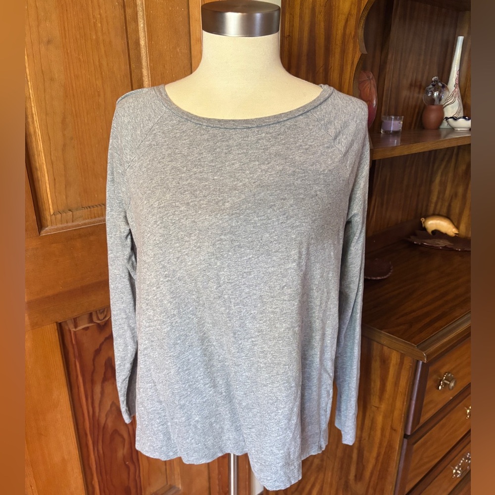 LOFT Heather Gray Long Sleeve Top split back - Picture 2 of 4